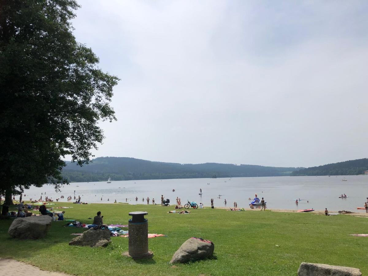 伏尔塔瓦河畔利普诺Riviera Lipno Provence公寓 外观 照片